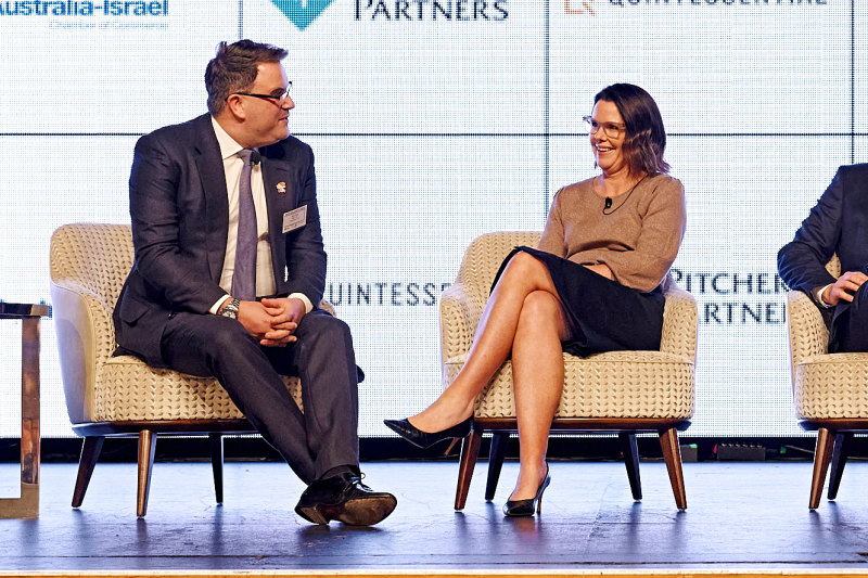 Mark Wizel in conversation with Coles property boss Fiona Mackenzie at the AICC lunch in Melbourne.