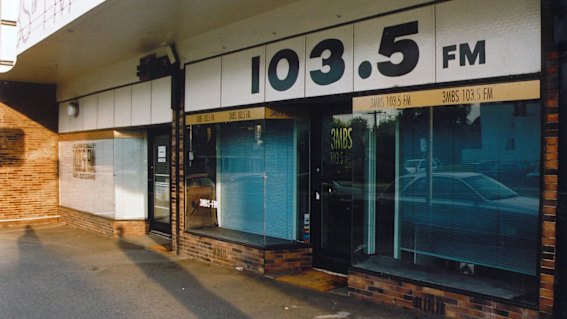 Brian Cabena’s Kew radio and TV repairs shop. 3MBS first broadcast from the flat upstairs.