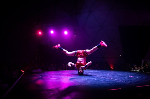 <i>All Star Circus</i> is part of the Wynnum Wonderland Christmas Festival.