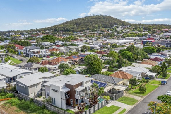 The view of Mount Gravatt Mountain is a beloved feature of the suburb.