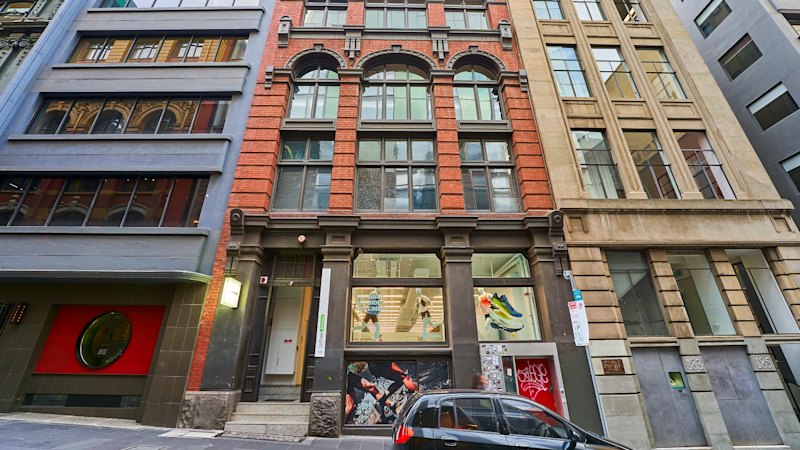 Fire sale of office buildings amid debt woes