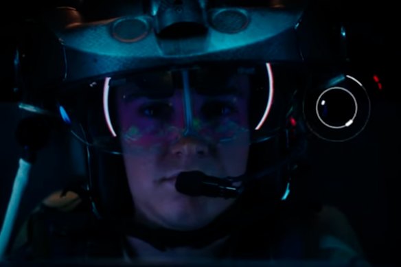 An image for the TopOwl helmet system.