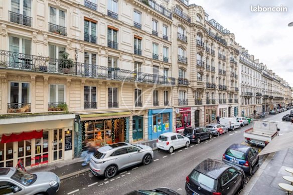 It’s difficult to visit Paris without dreaming of moving there.