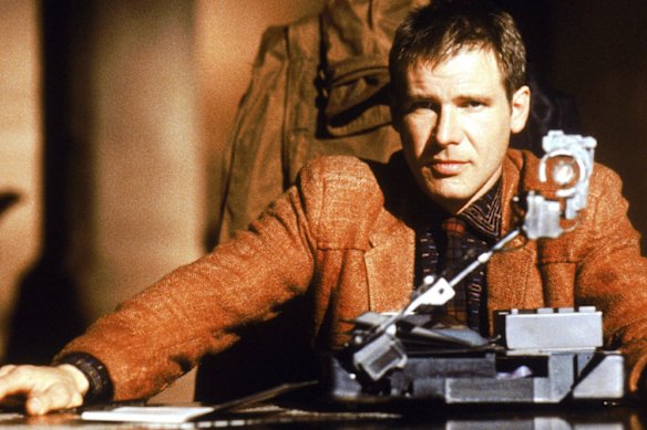  Harrison Ford in sci-fi classic Blade Runner.