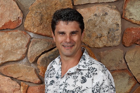 Tod Johnston will return to 6PR weekdays.