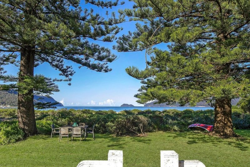 The Patonga house of Margaret Pomeranz sold for close to the $4.5 million guide.
