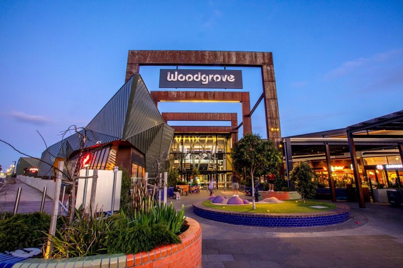 Dexus is in talks to buy QIC’s Woodgrove mall for $450 million.