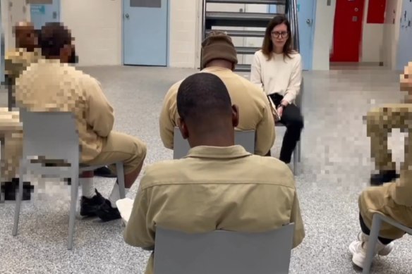 Jarvis leads a meditation class at Rikers Island.