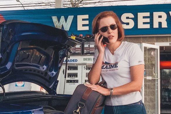 Gillian Anderson in The X-Files episode “Chinga”. 