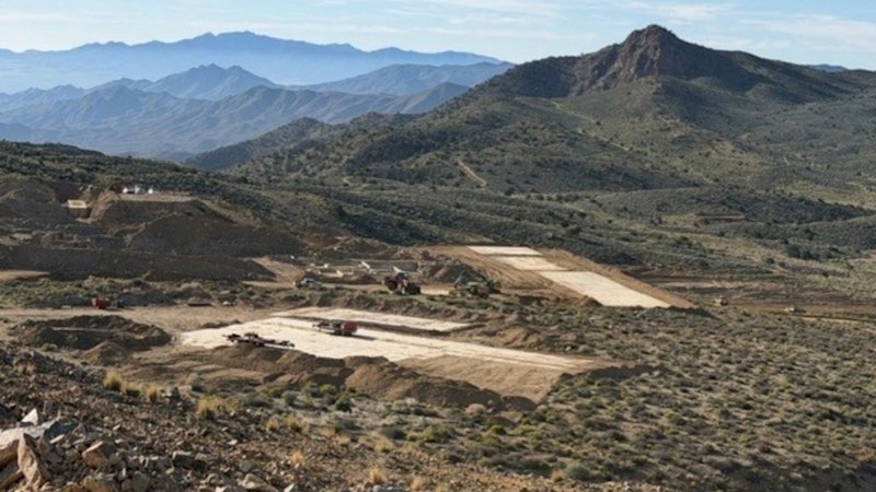 Dateline banks m as institutions back California gold