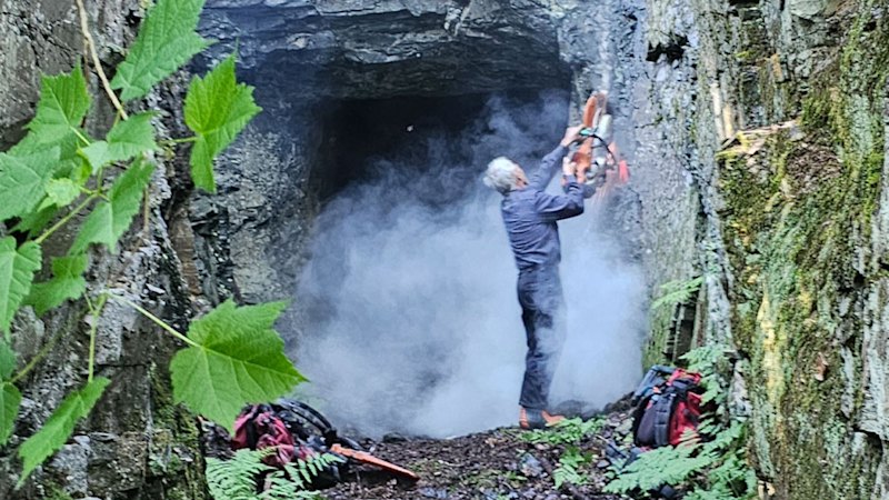 Olympio stock doubles on 12.2g/t gold hit in Canada