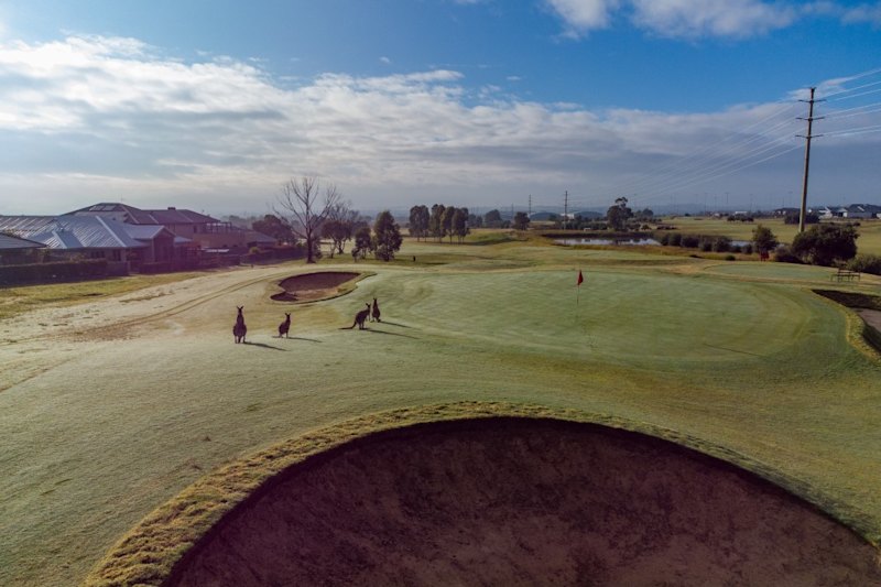 The sale of the freehold Longyard Golf Course and The Windmill Tavern in Tamworth includes nearly 60 hectares of land.