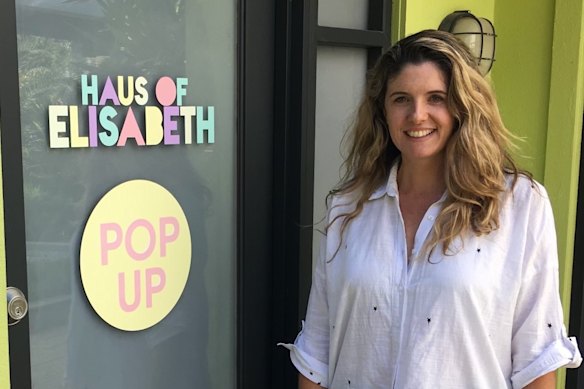 Screenwriter Libby Butler says it pays to approach scripted TV programs as though they’re novels. 