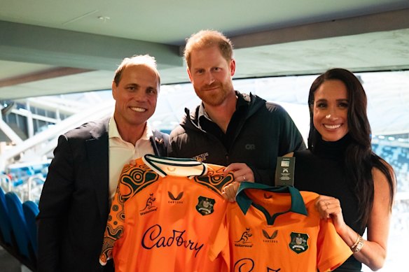 Rugby Australia CEO Phil Waugh with Harry and Meghan.