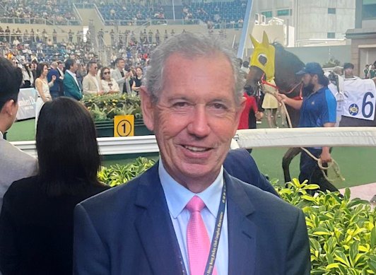 Vet Dr Glenn Robertson-Smith.