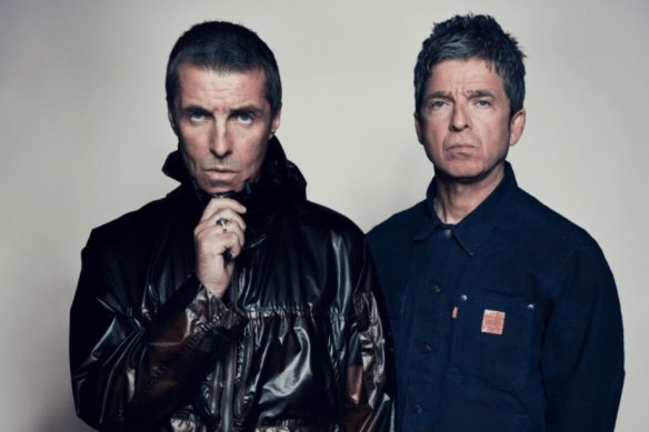 Paul Gallagher’s younger siblings, Oasis stars Noel and Liam Gallagher. 