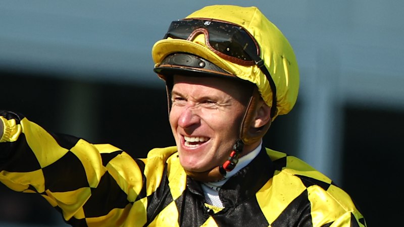 Race-by-race tips and previews for Randwick on Saturday