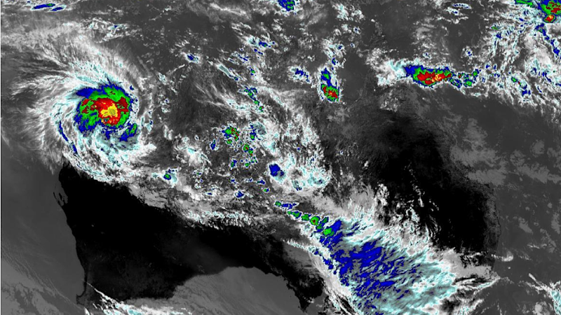 Destructive winds forecast as cyclone batters WA coastline