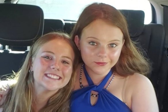 Merlinda (right) and Mackye Finlay (left) both received laptops from The Smith Family.