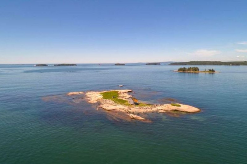 No mention in the listing of whether it was built by Tom Hanks and a volleyball named Wilson.