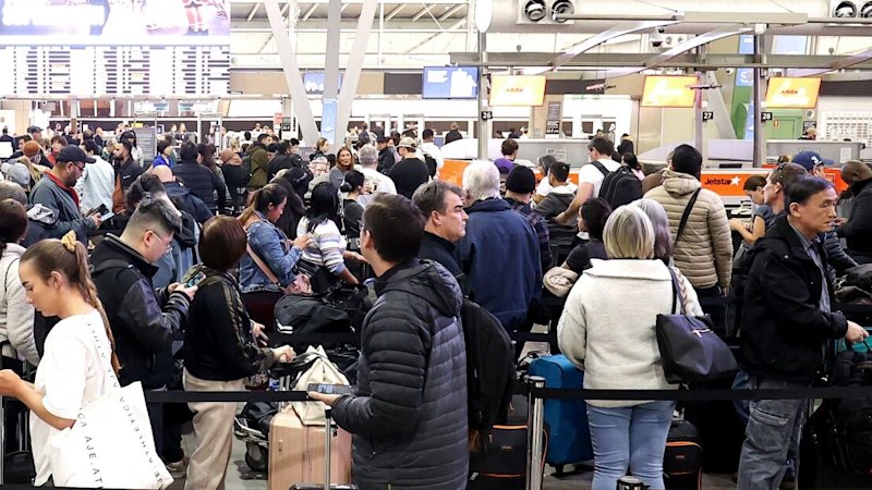 Airlines, advocates warn of bureaucratic maze for passengers