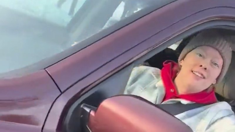 Federal prosecutors quit in protest over investigation into fatal ICE shooting