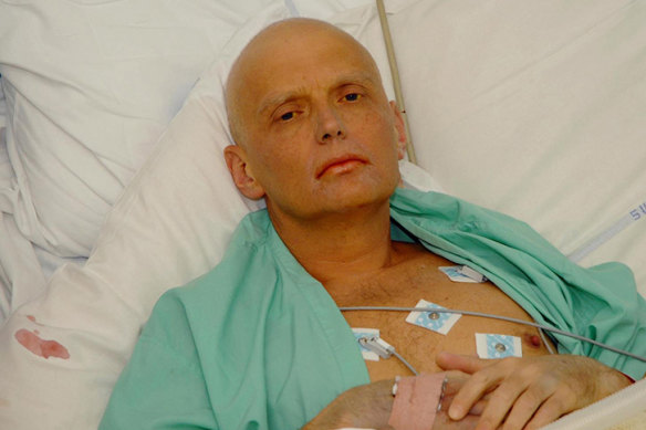 Alexander Litvinenko in a London hospital, dying of radiation poisoning, in November 2006.