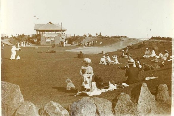 The original Stokehouse building, pictured in the early 1900s.