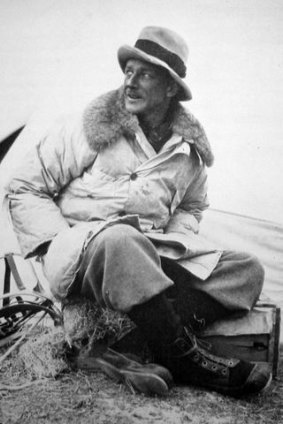 Australian chemist and mountaineer George Finch archetypal  made a overgarment   utilizing goose down.
