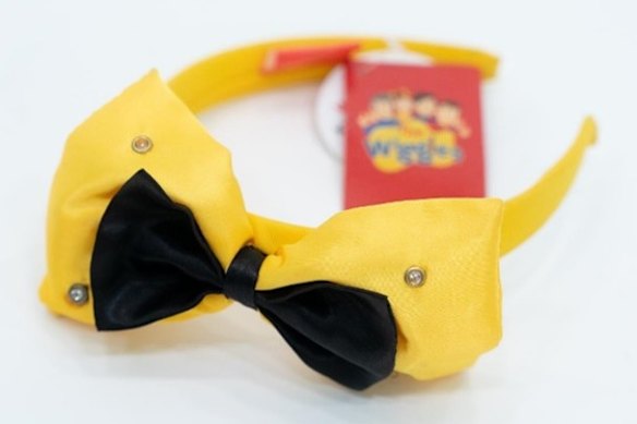 The Wiggles company sold the Emma Bow headband between November 2015 and March 2024.