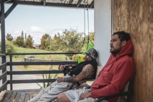 Dickie Green says he’d help Tom Phillips if he showed up at his place.