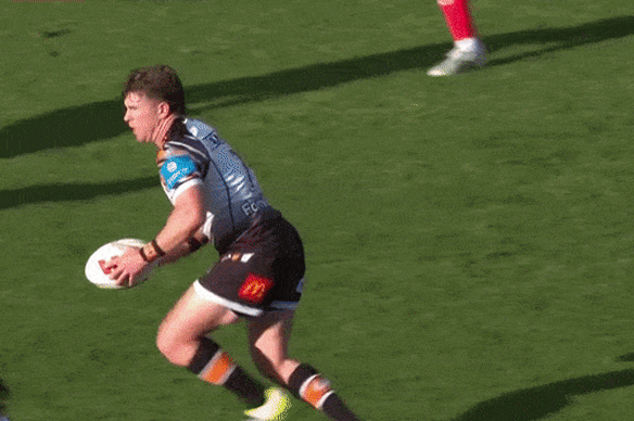 Morgan Knowles clashes with Jock Madden on Saturday.