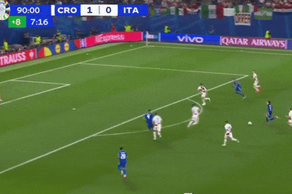Mattia Zaccagni scored with the last kick of the game for Italy.