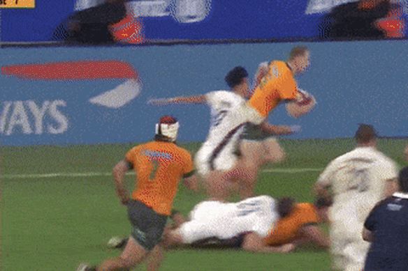 Max Jorgensen scores the match-winner at Twickenham in 2024.