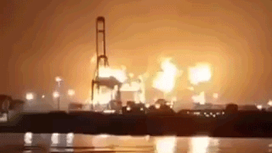 Ras Laffan Industrial City on fire after Iranian strikes in Qatar.