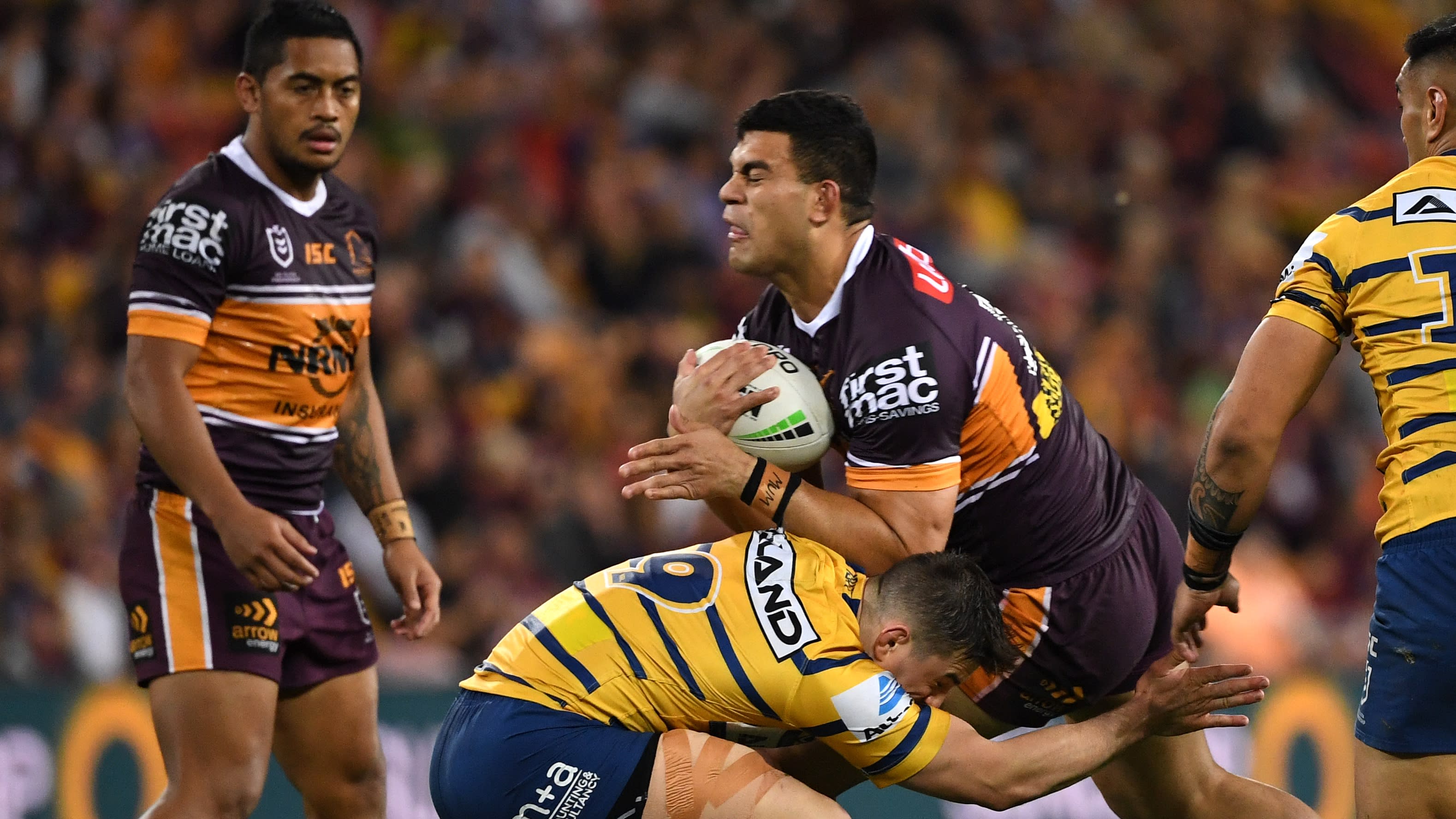 Broncos Vs Eels / Jarryd Hayne Of The Eels Kicks During The Round Five