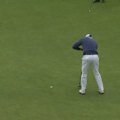 Adam Scott had a good start to the US Open, his 100th consecutive major, coming out of Friday (AEST) the leading Australian.