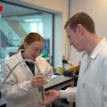 Hundreds of patients are undergoing trials of new technology developed in Western Australia, changing the way breast cancer cells are identified during surgery.