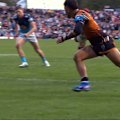 In the Wests Tigers final game at Leichhardt until 2028, Starford To’a is the first to score in front of a roaring crowd. 