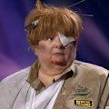 Magda Szubanski makes a surprise appearance at Logies as Sharon Strzelecki