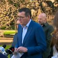 Coalition and independent politicians have called for a controversial plan to erect a statue of former Victorian Premier Dan Andrews to be scrapped.