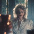 Singer Bonnie Tyler, best known for the hit Total Eclipse of the Heart, has died in a hospital in Portugal where she was being treated for illness.