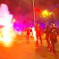 Far-right groups clashed with Spanish police in Madrid on Wednesday (October 28) during a protest demanding the government's resignation following a high-speed train crash that killed at least 68 people.