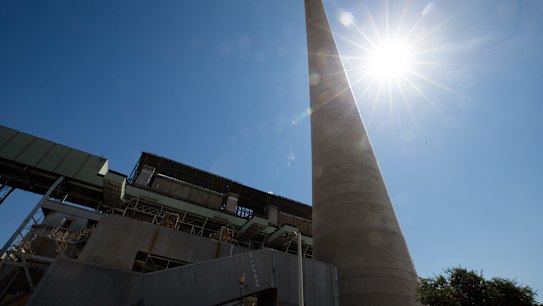 Government pressuring AGL to sell Liddell to rival Alinta Energy