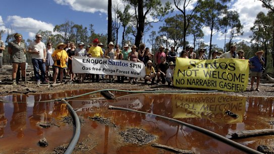 Next stop: Anti-CSG protesters at a Santos CSG well in the Pilliga.