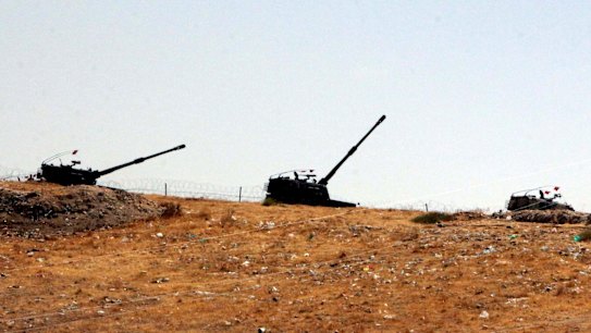 Turkey's military launched an operation before dawn on Wednesday aimed at clearing a Syrian border town from Islamic State militants.