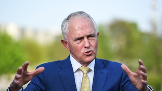 Malcolm Turnbull admits 'political mistake' on bank royal commission