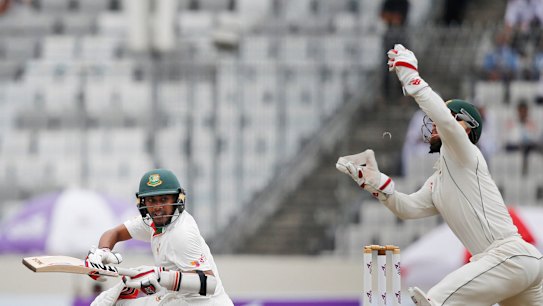 Wade tries to take a catch during the first Test.