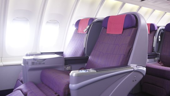 Thai Airways 747 business class seats.