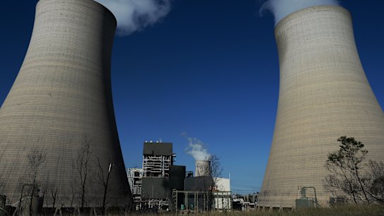 Energy retailers commit to change as Frydenberg puts them on notice